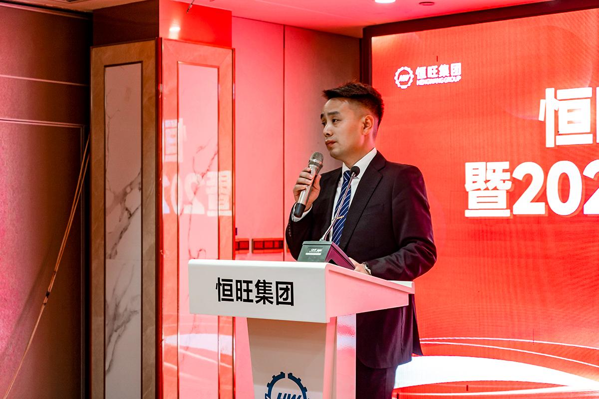 董事長(zhǎng)、總經(jīng)理劉明濤