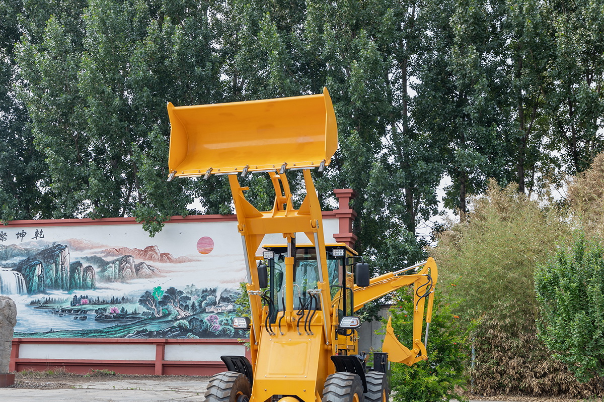 HW15-26挖掘裝載機(jī)
